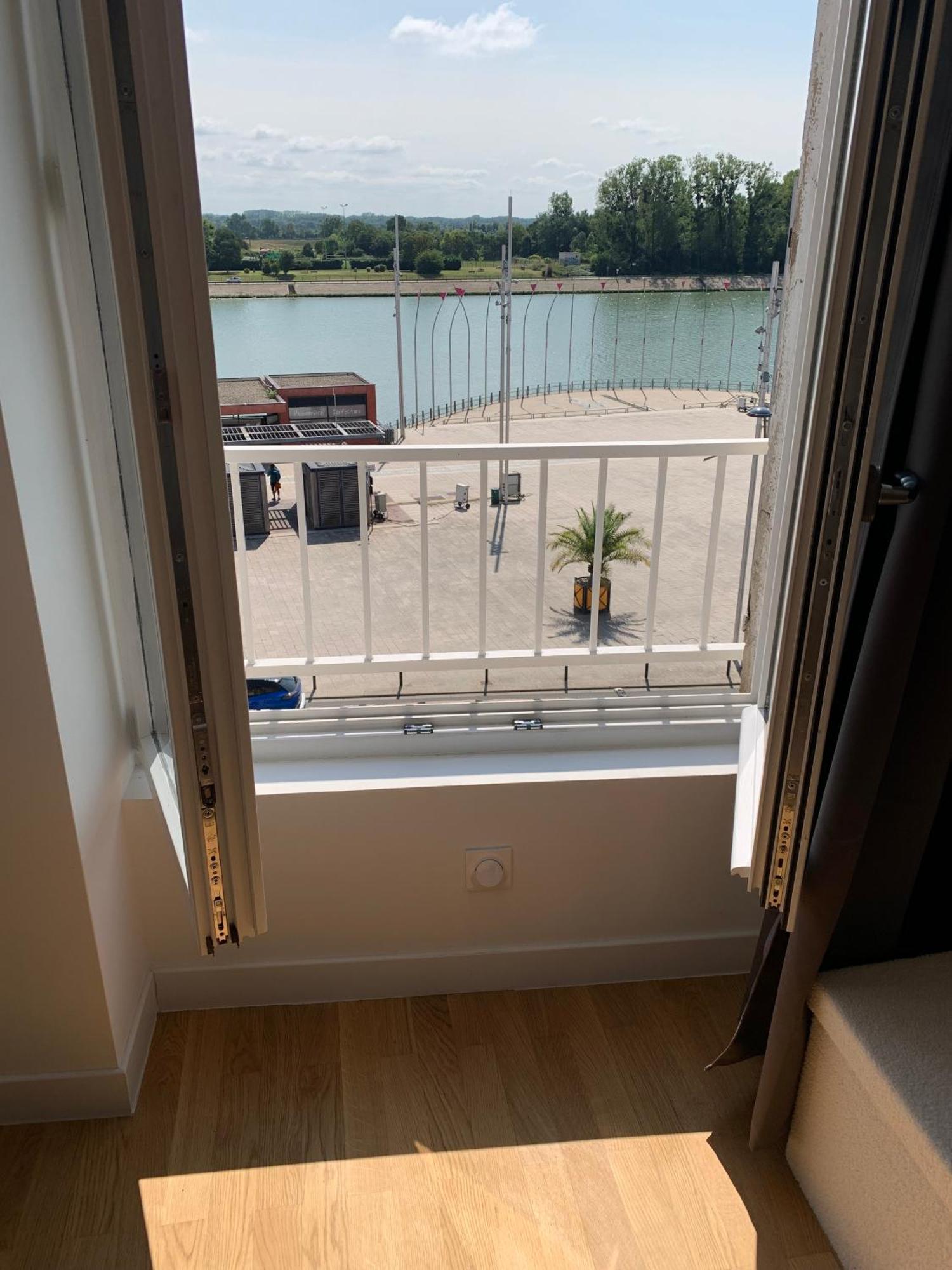 Mâcon Appartement Neuf, Vue Sur Saone מראה חיצוני תמונה